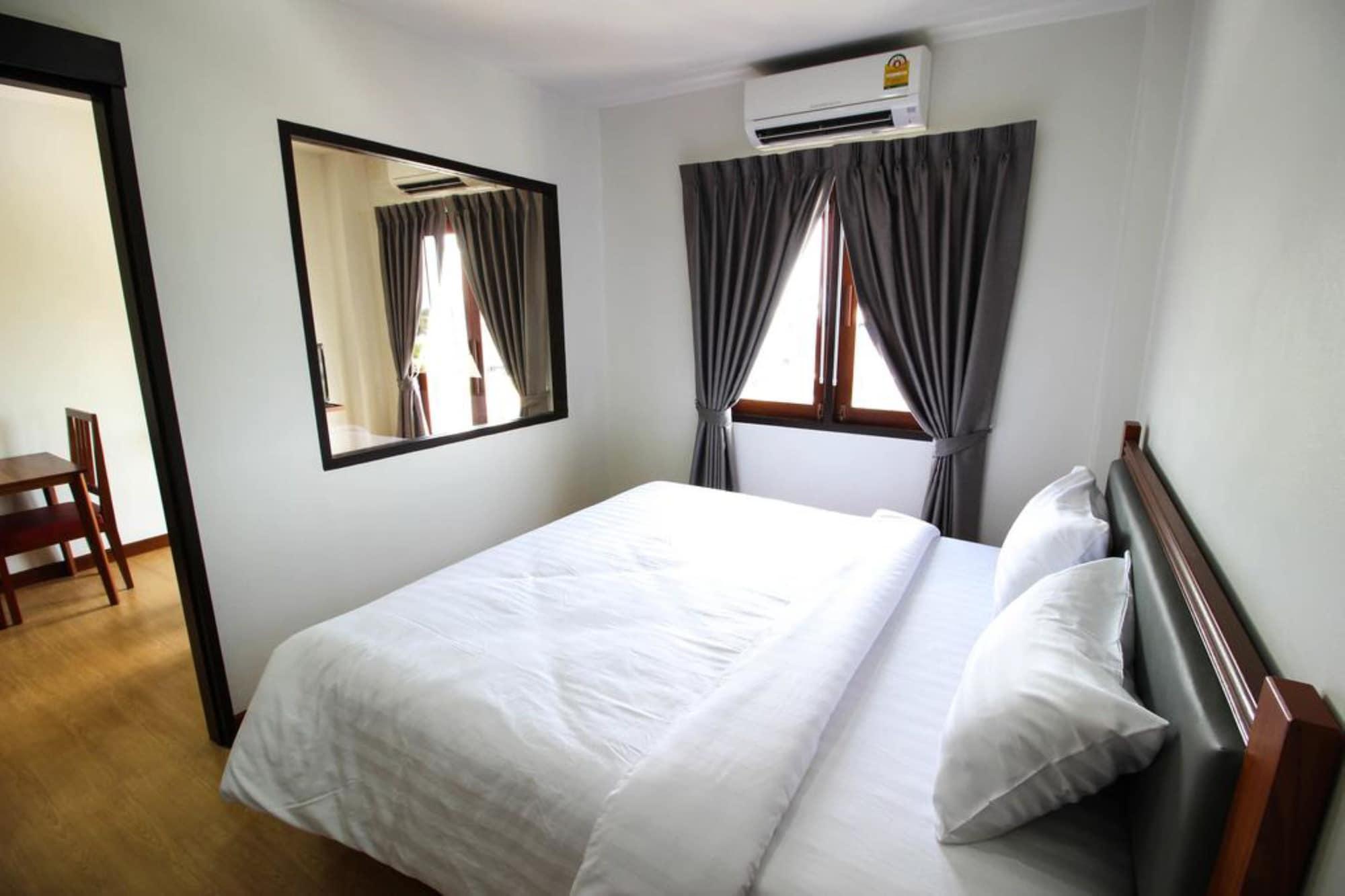 Tai-Shan Suites Ratchaburi Exteriör bild