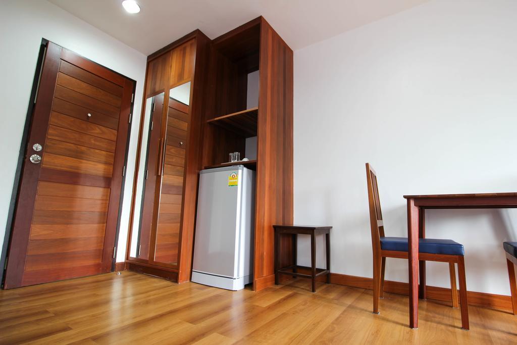 Tai-Shan Suites Ratchaburi Exteriör bild