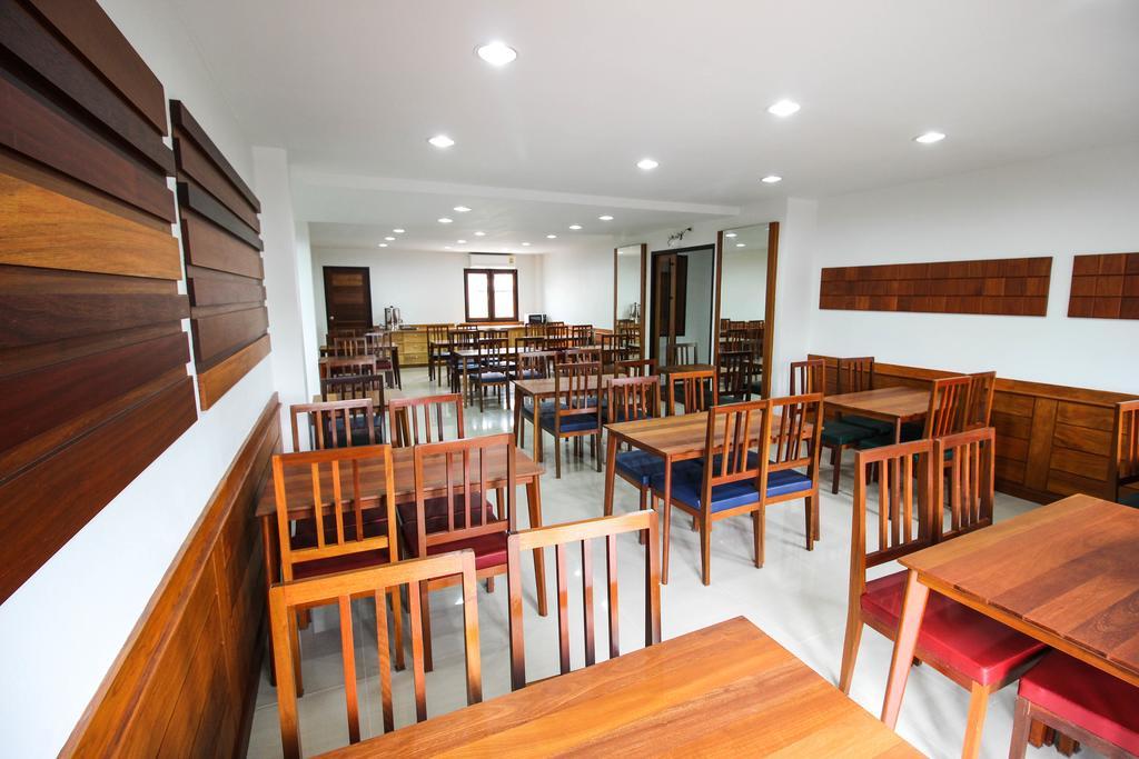 Tai-Shan Suites Ratchaburi Exteriör bild